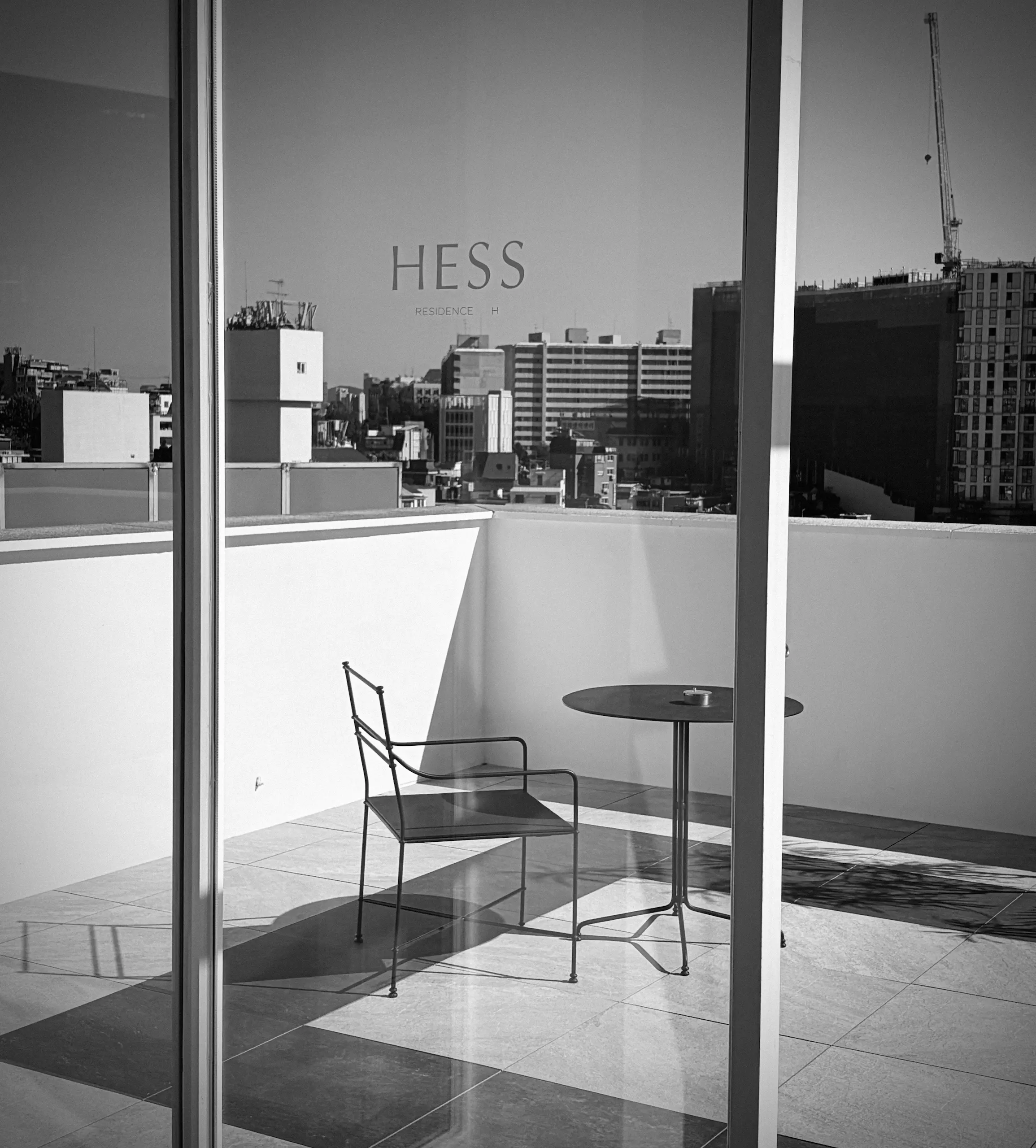 RESIDENCE      H 